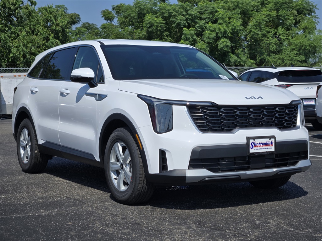 2026 Kia Sorento LX White at Shottenkirk Kia Fort Bend