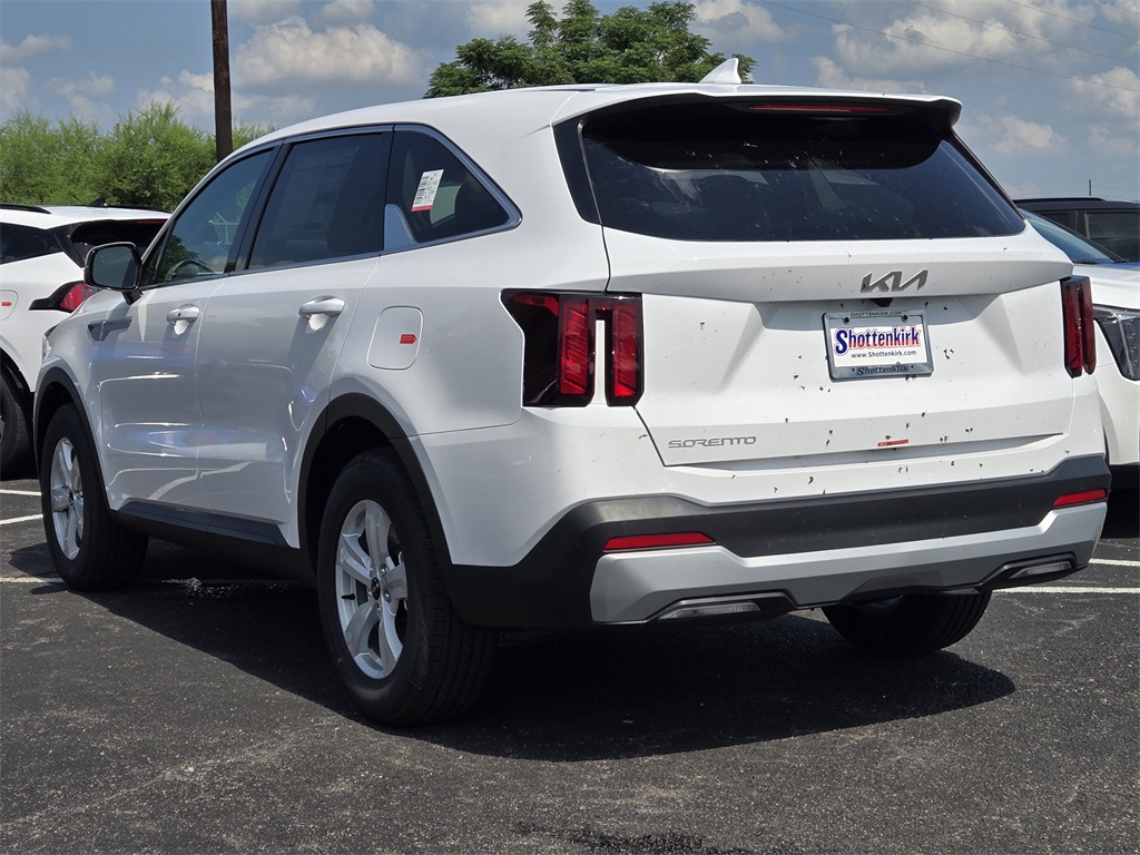 2026 Kia Sorento LX White at Shottenkirk Kia Fort Bend