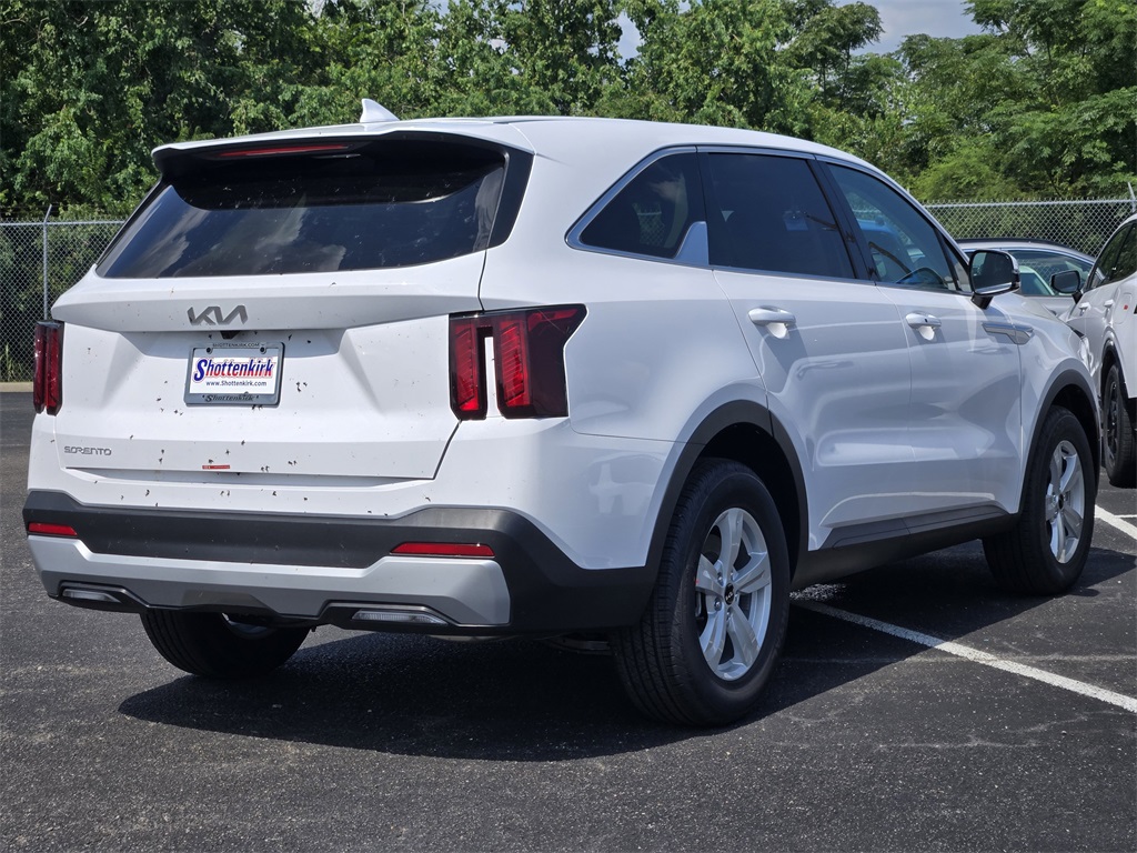 2026 Kia Sorento LX White at Shottenkirk Kia Fort Bend