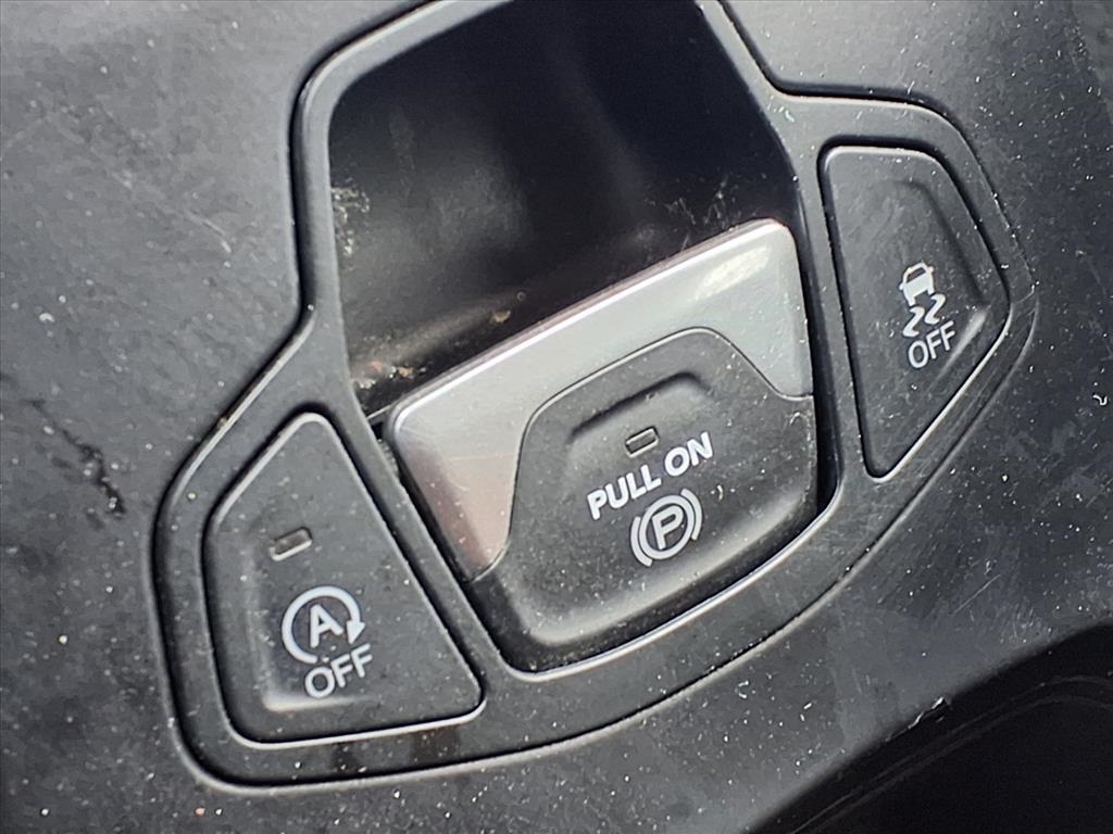 2023 Jeep Renegade Altitude Yellow at Mac Haik CDJR North Houston