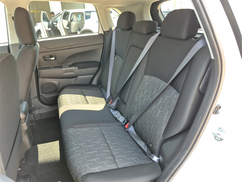 2025 Mitsubishi Outlander Sport 2.0 ES White at North Houston Mitsubishi