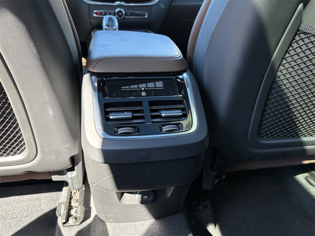 2022 Volvo XC60 B5 Inscription Black at Ultimate Motorsports