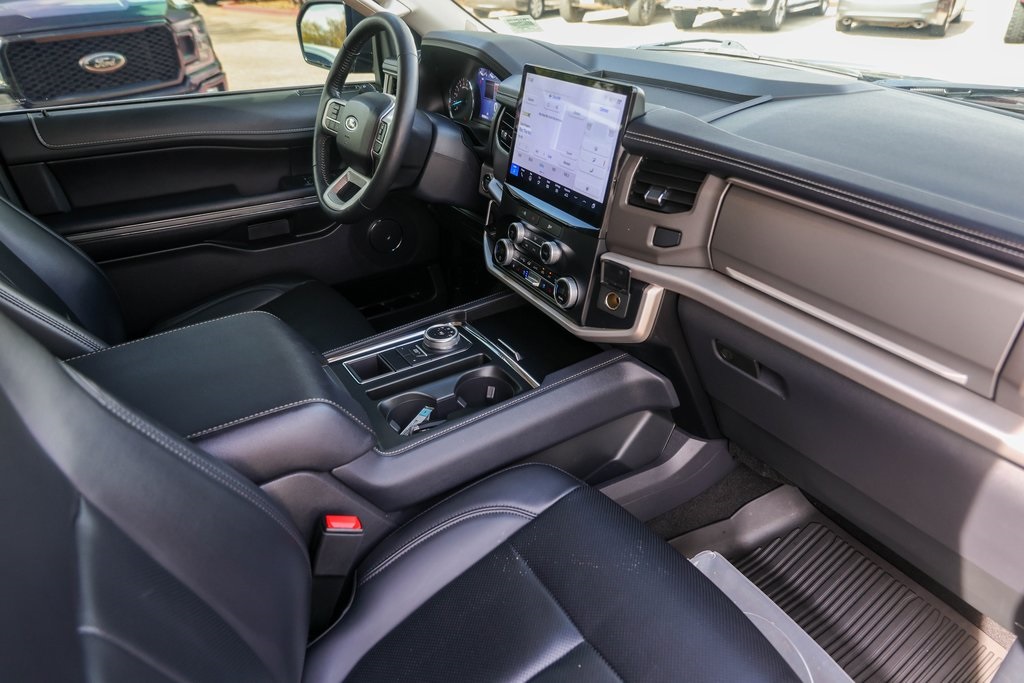 Used Car 2024 Ford Expedition  Xlt For Sale Under $50,000 In Austin, Texas