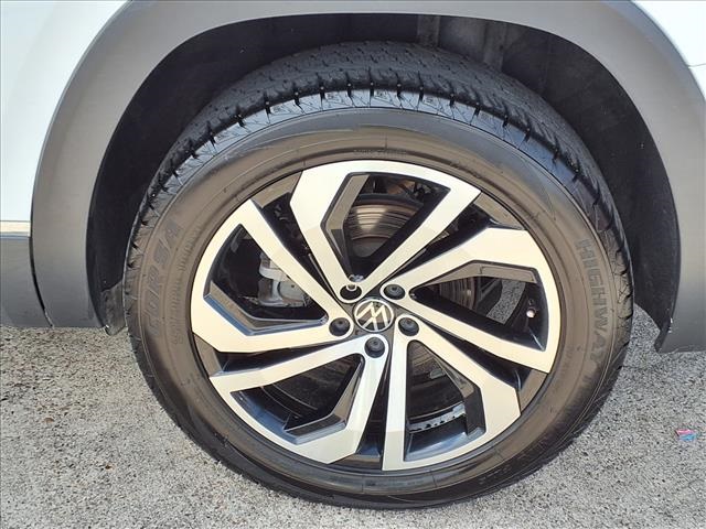 2021 Volkswagen Atlas 2.0T SEL Premium White at Westside Lexus