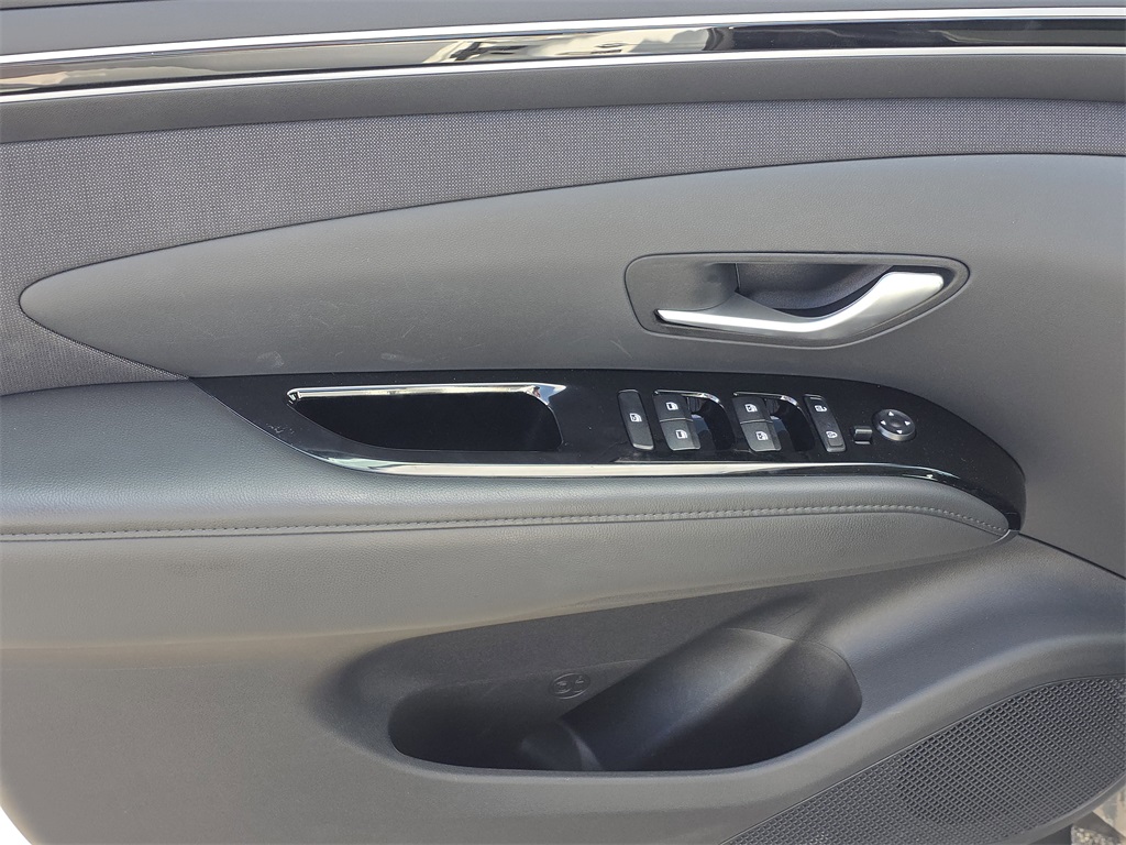 2024 Hyundai Tucson Hybrid Limited White at Baytown Hyundai