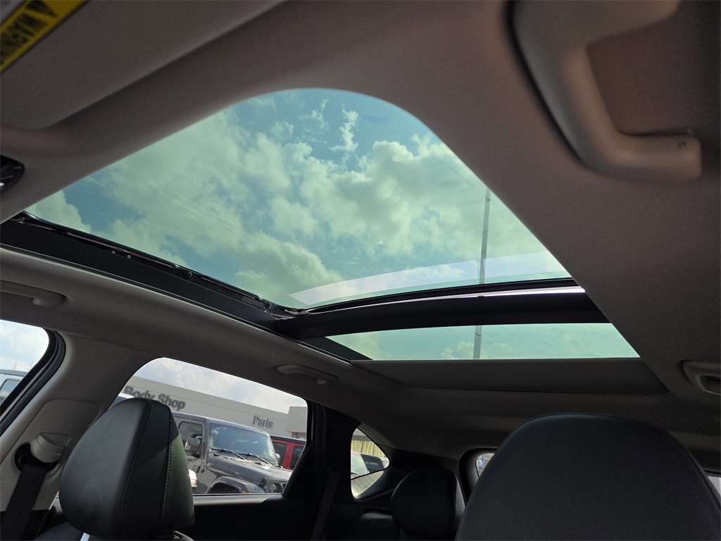 2024 Hyundai Tucson Hybrid Limited White at Baytown Hyundai