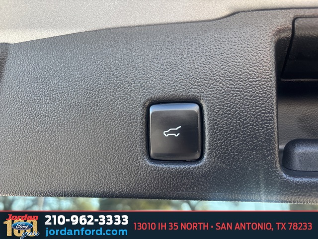 Used Car 2023 Ford Escape  Active For Sale Under $25,000 In San Antonio, Texas