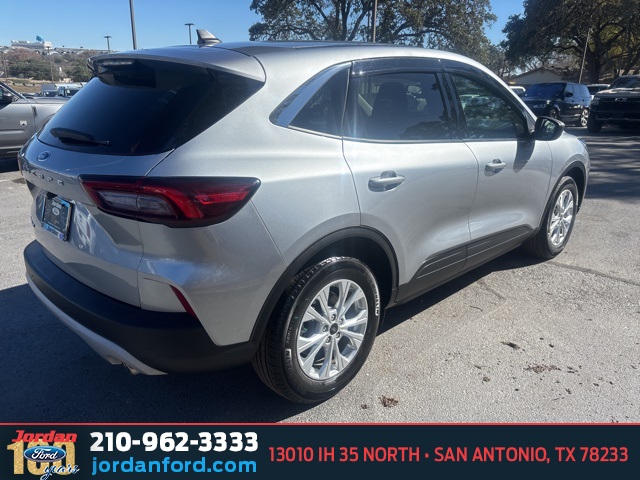 Used Car 2023 Ford Escape  Active For Sale Under $25,000 In San Antonio, Texas