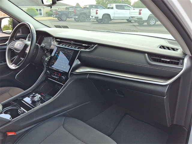 2022 Jeep Grand Cherokee L Laredo for sale at PATRIOT CHEVROLET OF WARMINSTER