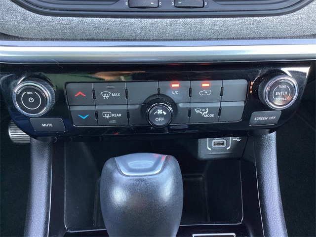 Used Car 2024 Jeep Compass  For Sale Under $25,000 In San Antonio, Texas