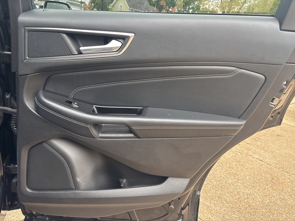 2017 Ford Edge
