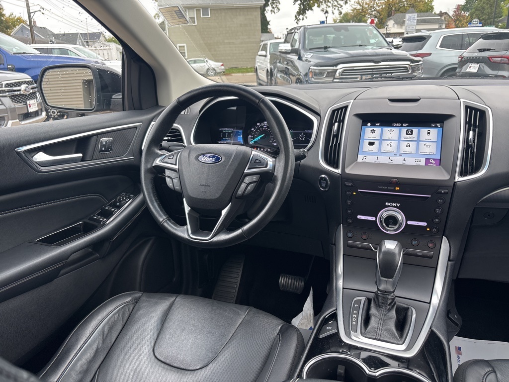 2017 Ford Edge