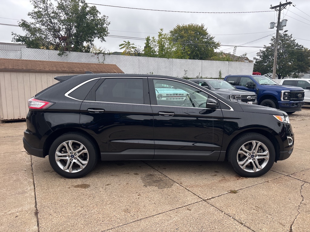 2017 Ford Edge