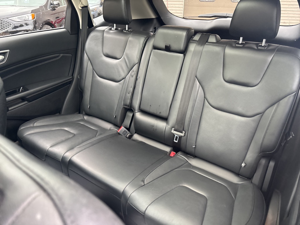 2017 Ford Edge