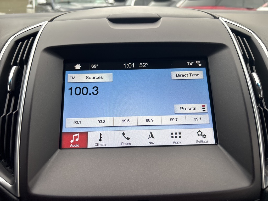 2017 Ford Edge