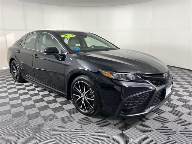 2024 Toyota Camry SE AWD
