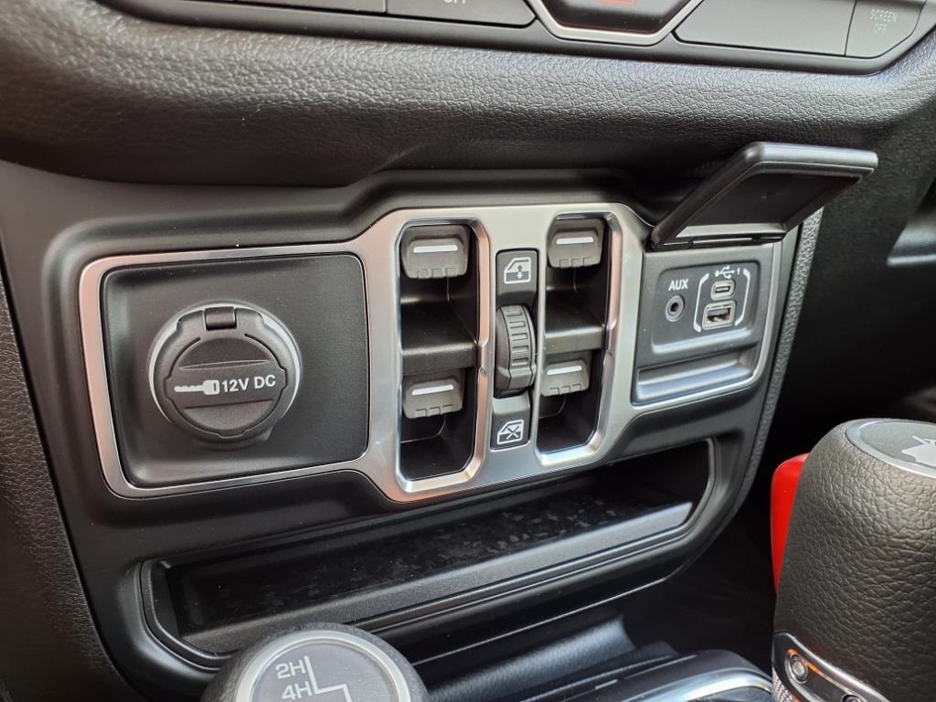 2025 Jeep Wrangler Sport - 8