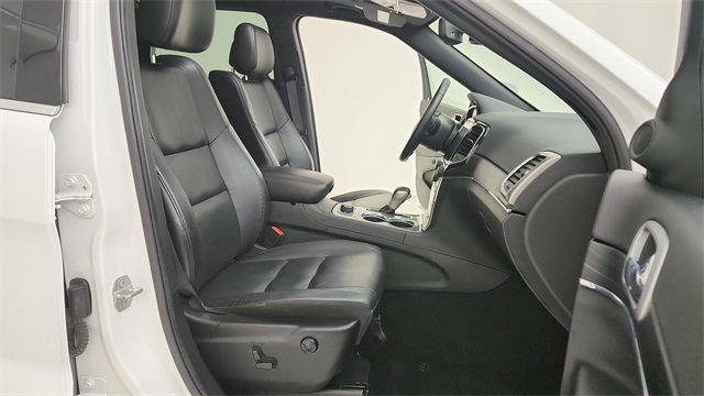 2022 Jeep Grand Cherokee WK Limited White at North Houston Mitsubishi