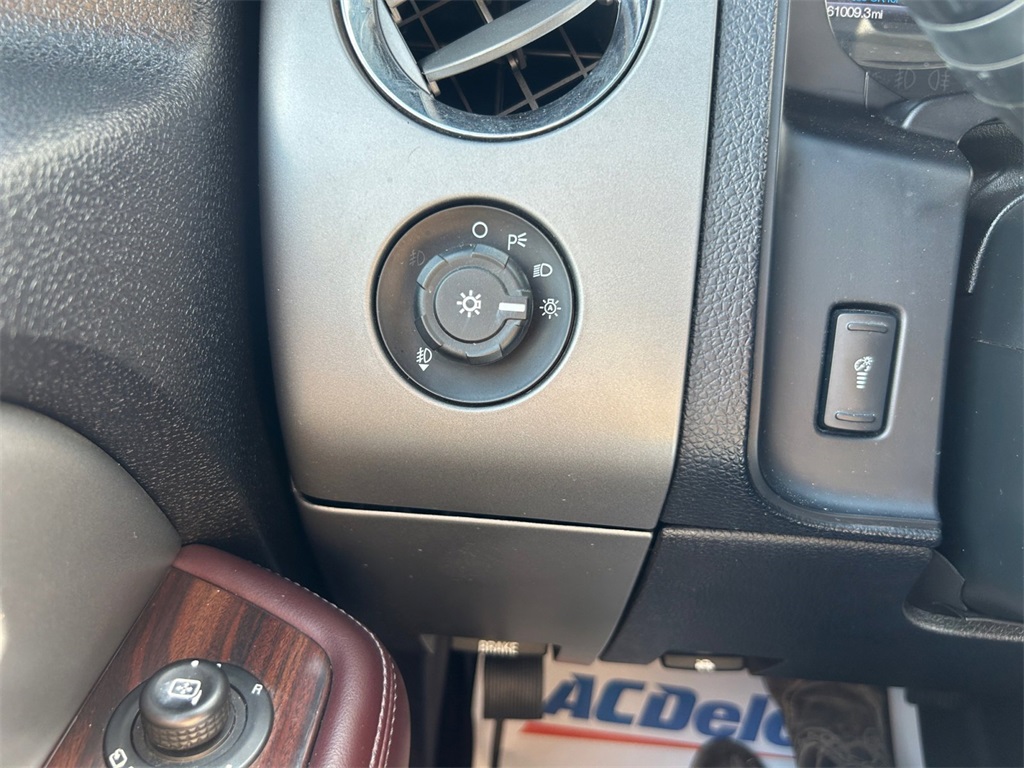 Used Car 2017 Ford Expedition  Platinum For Sale Under $15,000 In Floresville, Texas