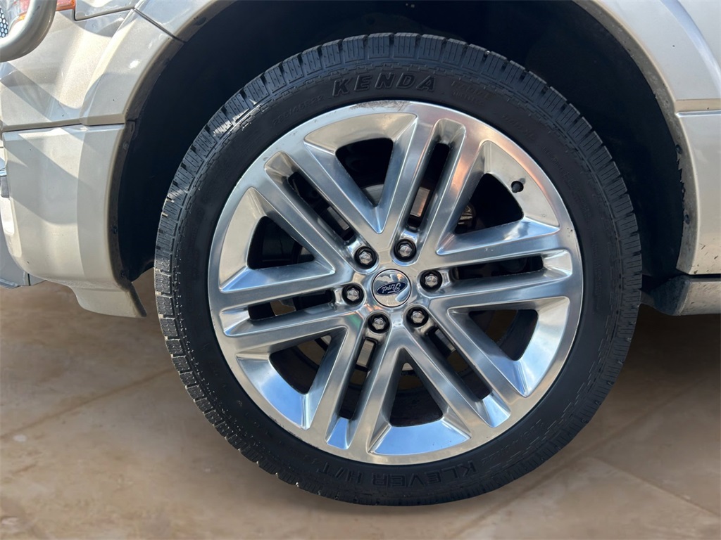 Used Car 2017 Ford Expedition  Platinum For Sale Under $15,000 In Floresville, Texas