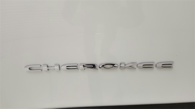 2016 Jeep Cherokee Latitude White at Gullo Toyota