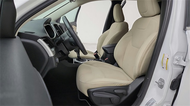 2016 Jeep Cherokee Latitude White at Gullo Toyota