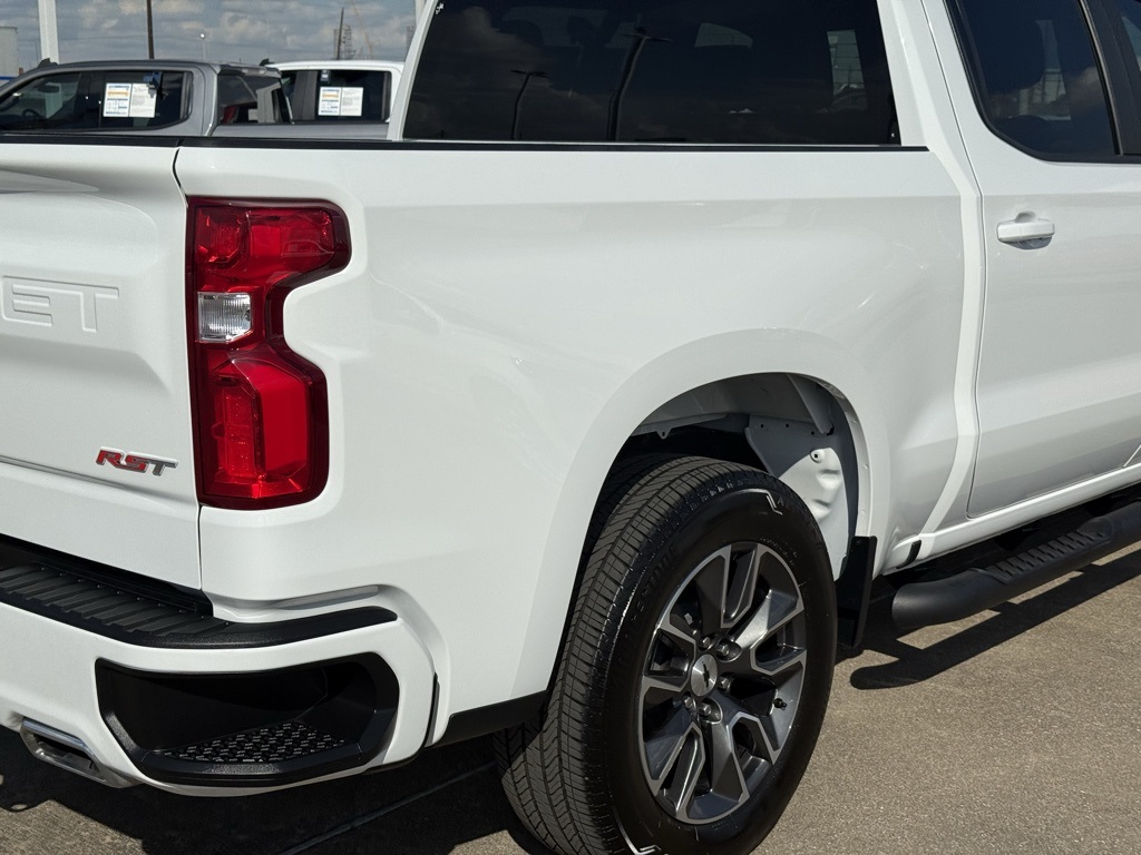 2023 Chevrolet Silverado 1500 RST - 10