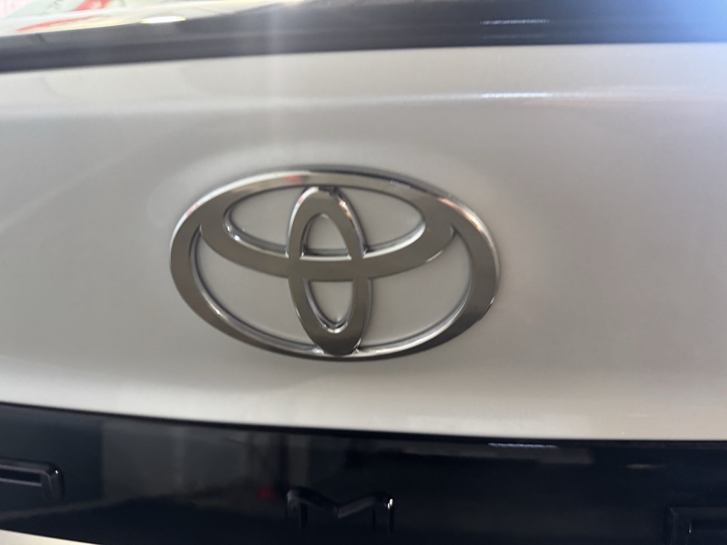 Thumbnail: 2025 Toyota Camry - 20