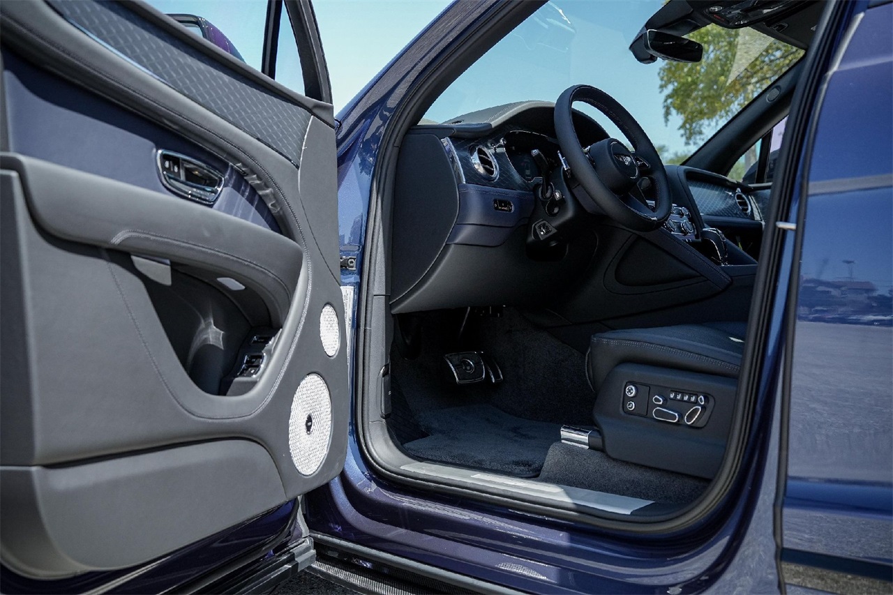 New Car 2025 Bentley Bentayga  V8 For Sale Under $330,000 In Austin, Texas