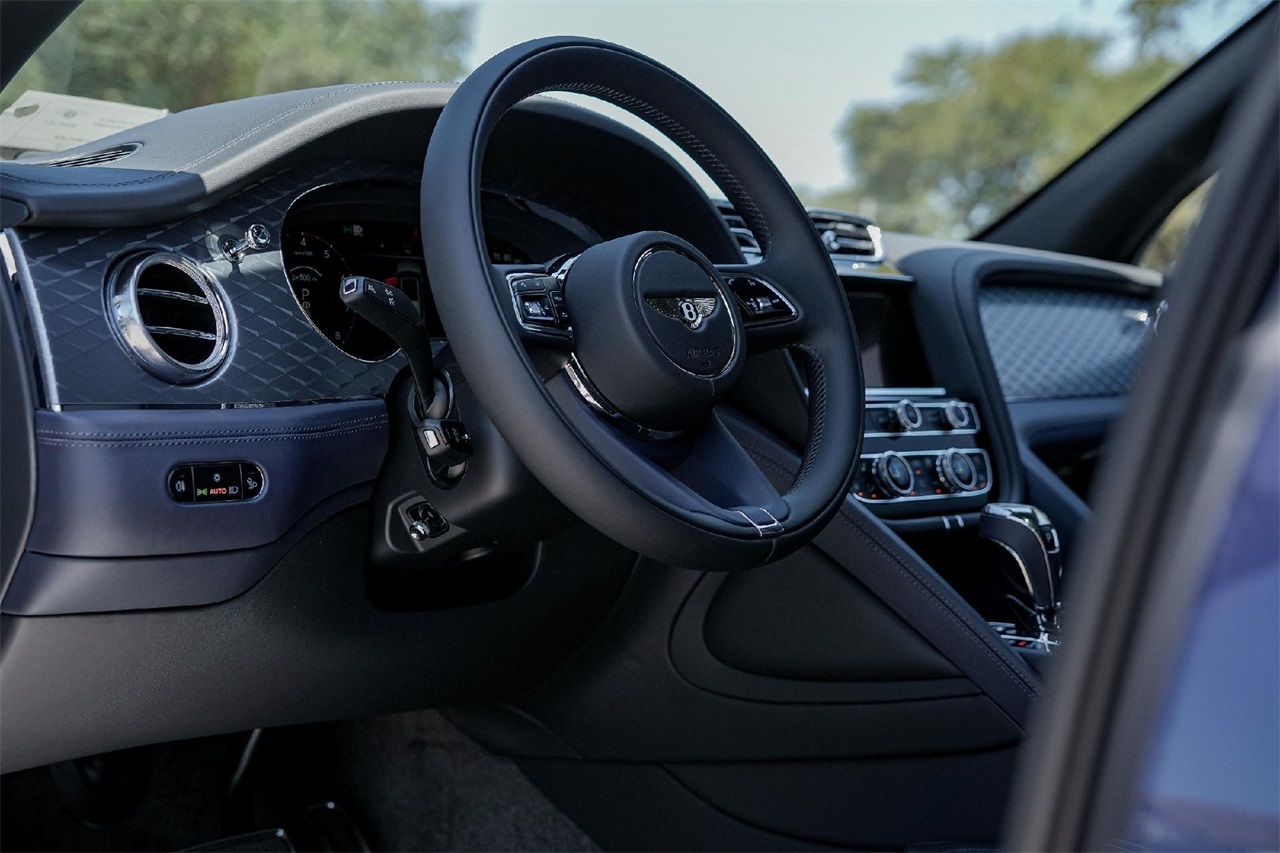 New Car 2025 Bentley Bentayga  V8 For Sale Under $330,000 In Austin, Texas