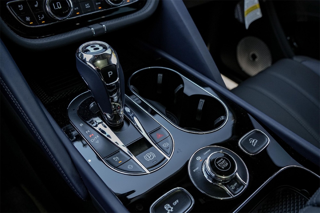 New Car 2025 Bentley Bentayga  V8 For Sale Under $330,000 In Austin, Texas