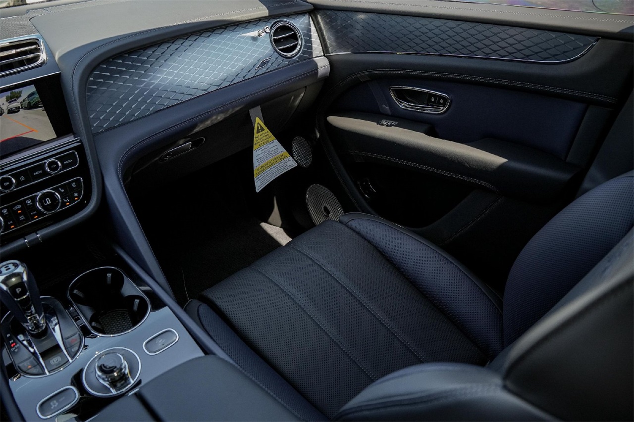 New Car 2025 Bentley Bentayga  V8 For Sale Under $330,000 In Austin, Texas