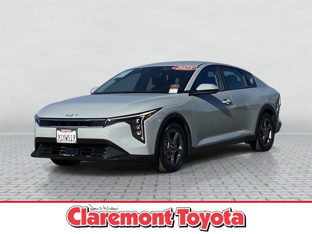 2025 Kia K4 LXS FWD