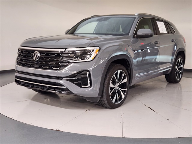 2024 Volkswagen Atlas Cross Sport SEL Premium R-LINE's photo