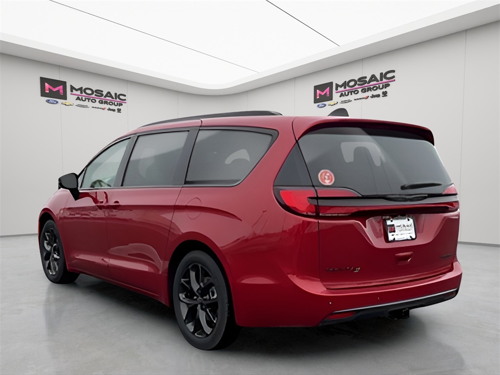 2026 Chrysler Pacifica