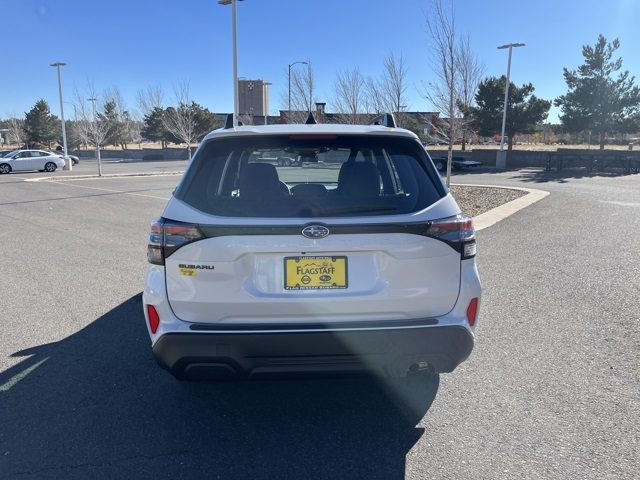 2025 Subaru Forester Base photo 4