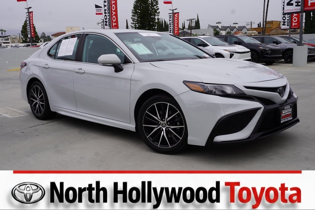2023 Toyota Camry SE FWD
