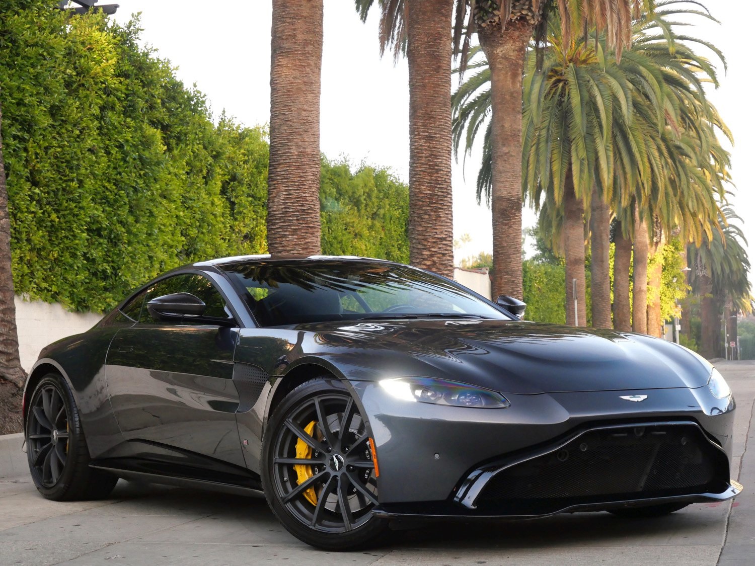 2019 Aston Martin Vantage RWD