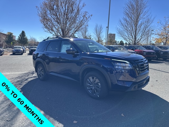 2025 Nissan Pathfinder SV's photo