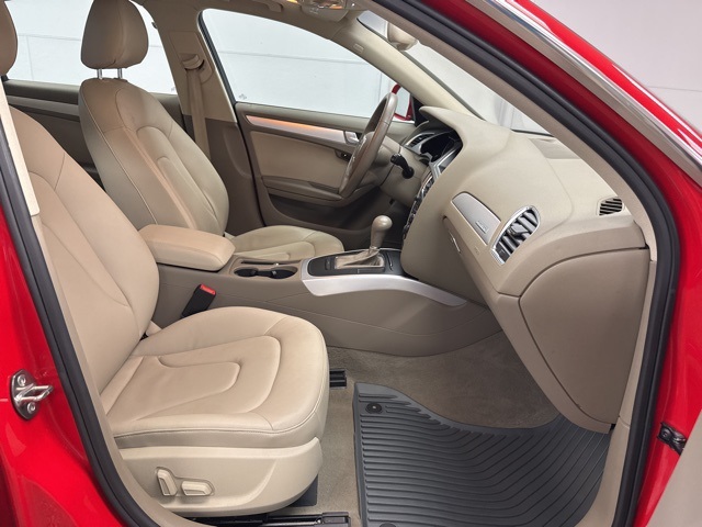 2009 Audi A4 2.0T Premium Plus photo 10