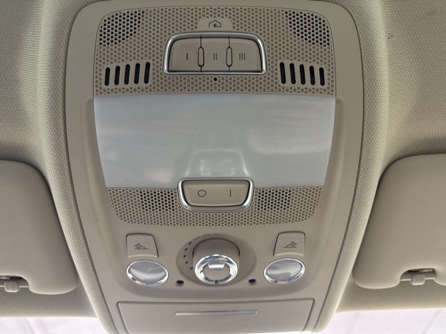 2009 Audi A4 2.0T Premium Plus photo 15