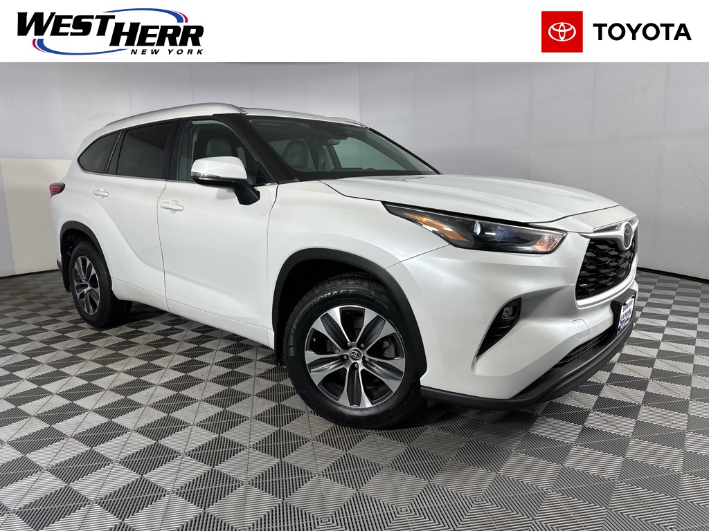 2023 Toyota Highlander XLE AWD