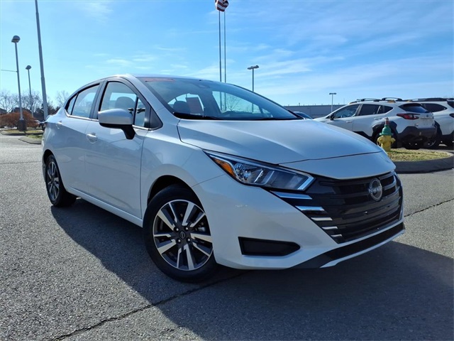 2024 Nissan Versa SV FWD