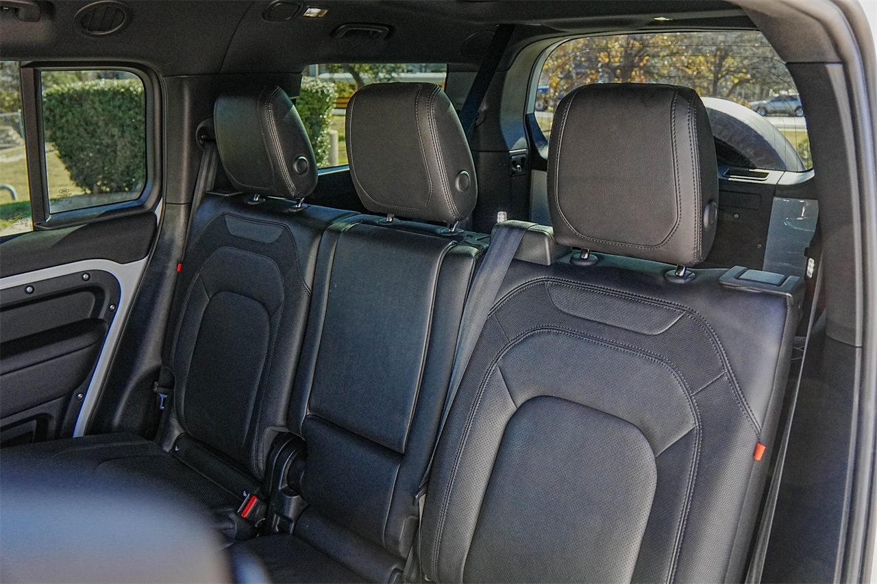 Used Car 2024 Land Rover Defender 130  X-dynamic Se For Sale Under $70,000 In Austin, Texas