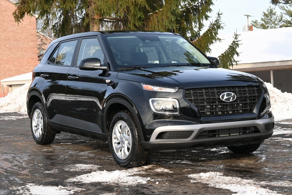 2026 Hyundai Venue SE