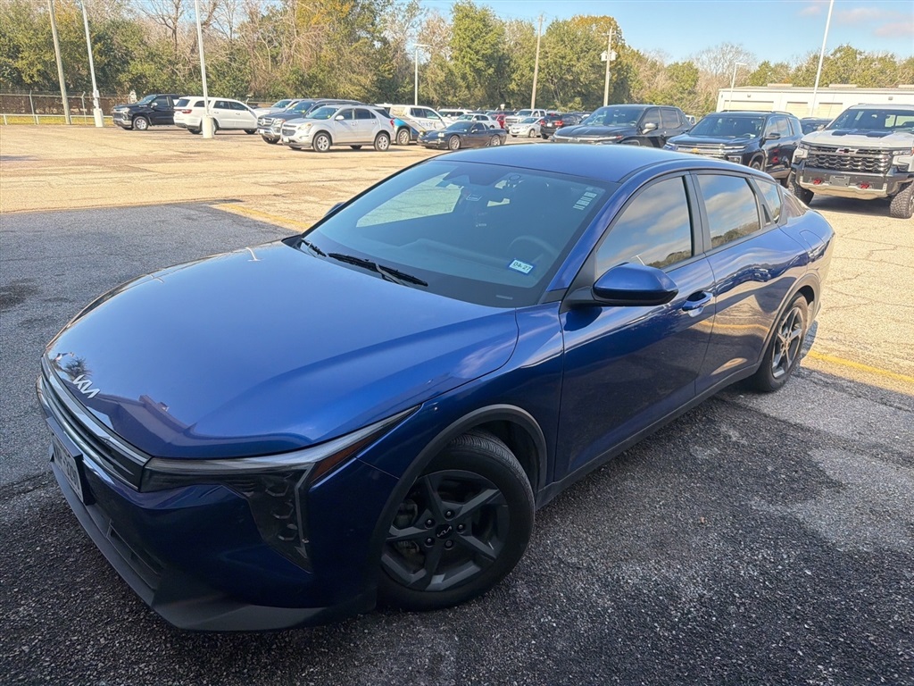 2025 Kia K4 LXS FWD