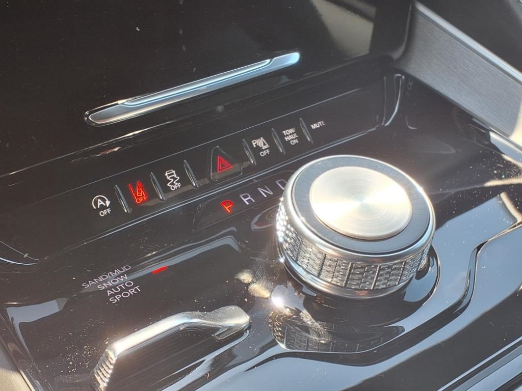 2025 Jeep Wagoneer Series II - 5