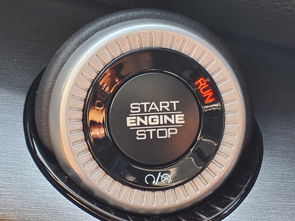 2025 Jeep Wagoneer Series II - 7