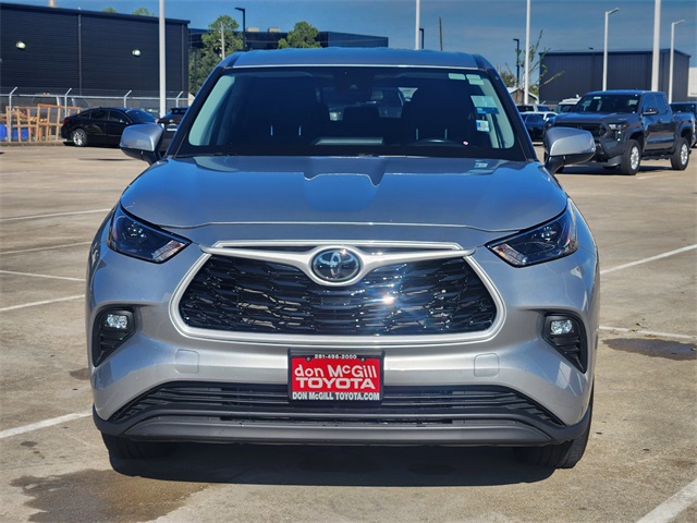 2024 Toyota Highlander LE Silver at Don McGill Toyota