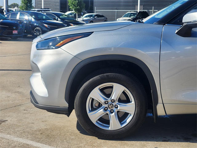 2024 Toyota Highlander LE Silver at Don McGill Toyota